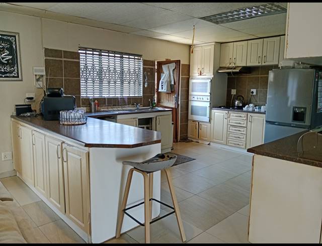 3 BEDROOM HOUSE FOR SALE IN NORTHDALE
